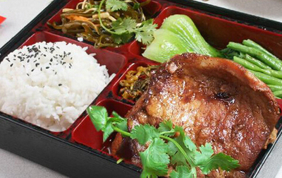 清遠餐飲服務(wù)新體驗 思湘園餐飲引領(lǐng)食堂承包與蔬菜配送新標準